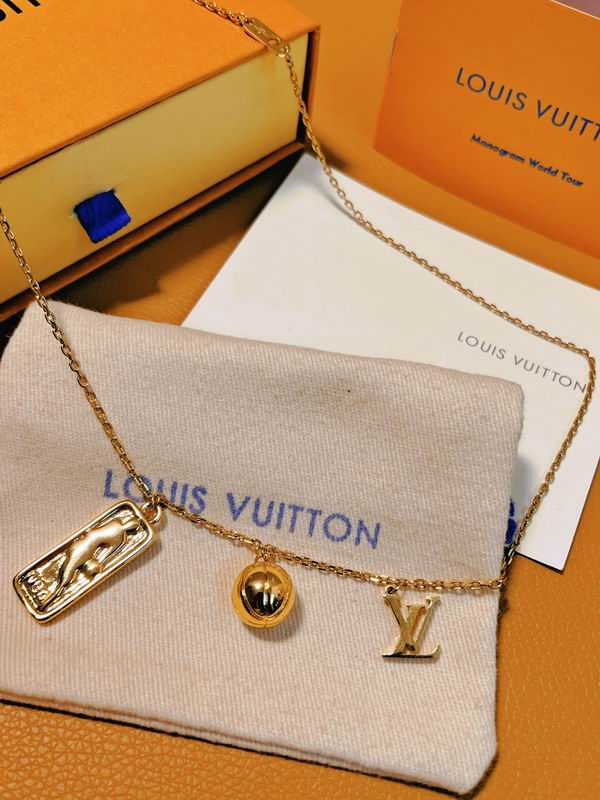 LV Necklace 03lyr574